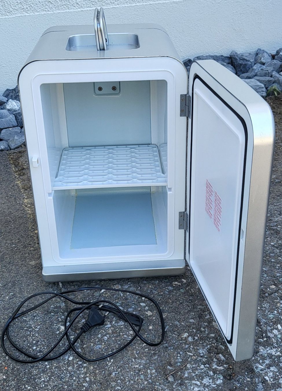 Frigoriferi: Mini Kühlschrank, 15 Liter – Usato da Adlikon b.Regensdf venduto da YvZi 3