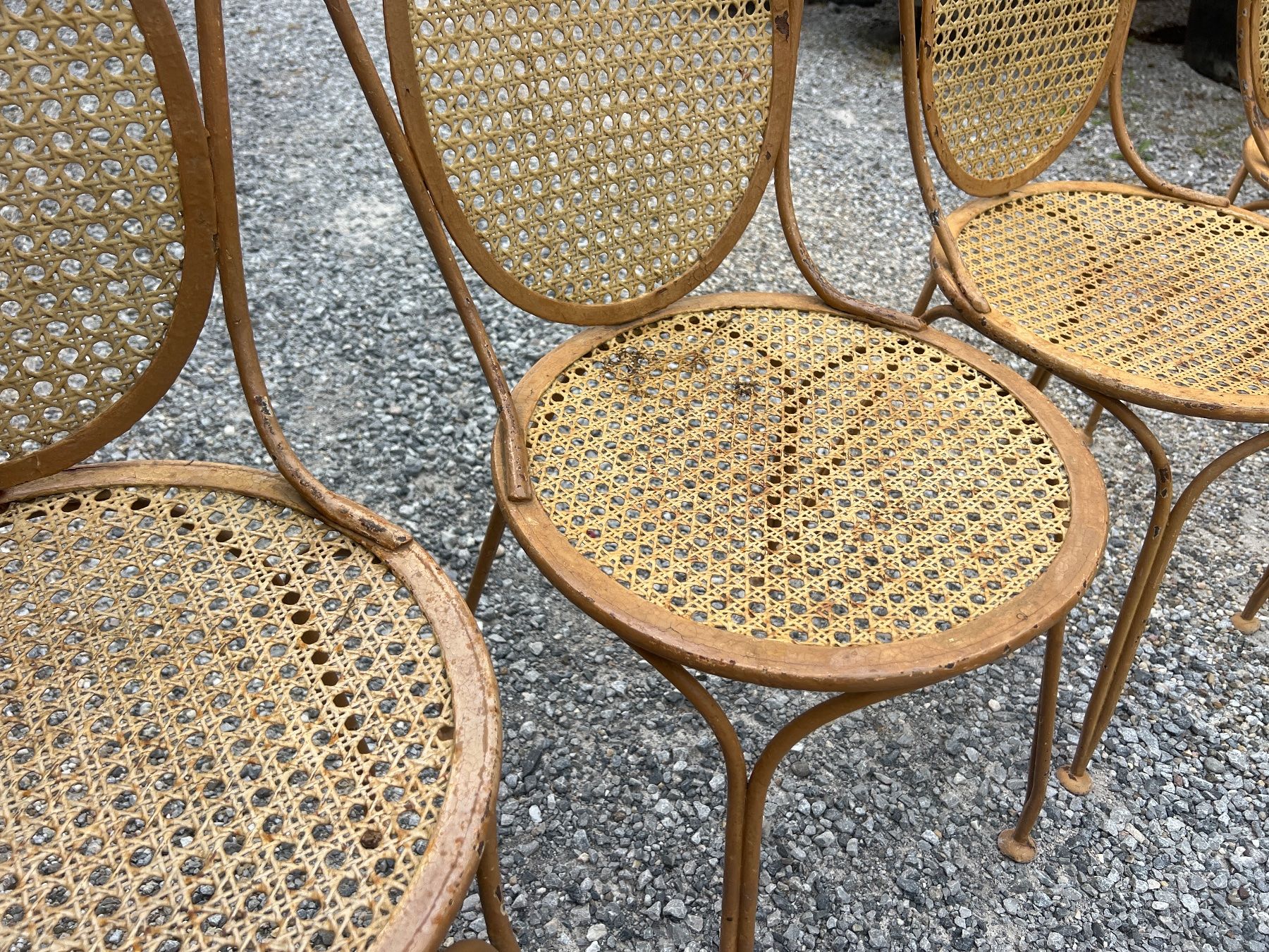 Tische: Antiker Gartentisch mit 4 Stühlen - Metall gewoben – Gebraucht aus Otelfingen von Yossi-68 8