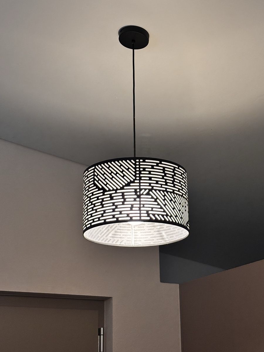 Lustres & lampes de plafonds: Lampe suspendue – D'occasion à Veysonnaz par Edcaste
