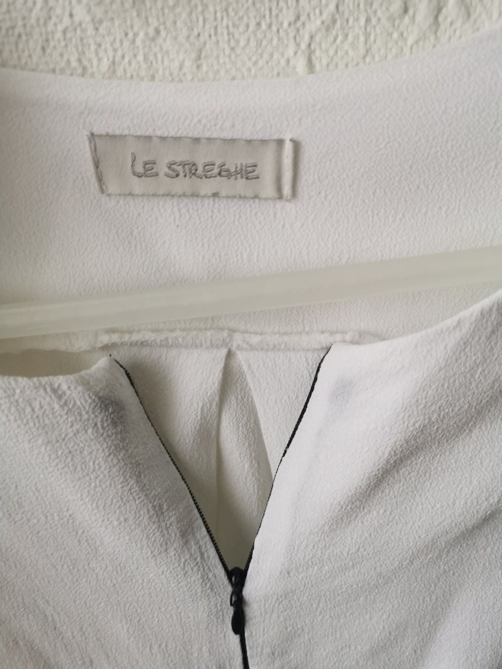 Camicette: 2x weisse Bluse XS-S – Usato da Unterägeri venduto da Fiobi 7