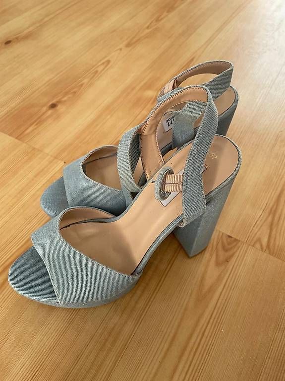Scarpe da donna: Schuhe Woman SEASIDE Grösse 37 – Usato da Lenzerheide/Lai venduto da didi_84 4