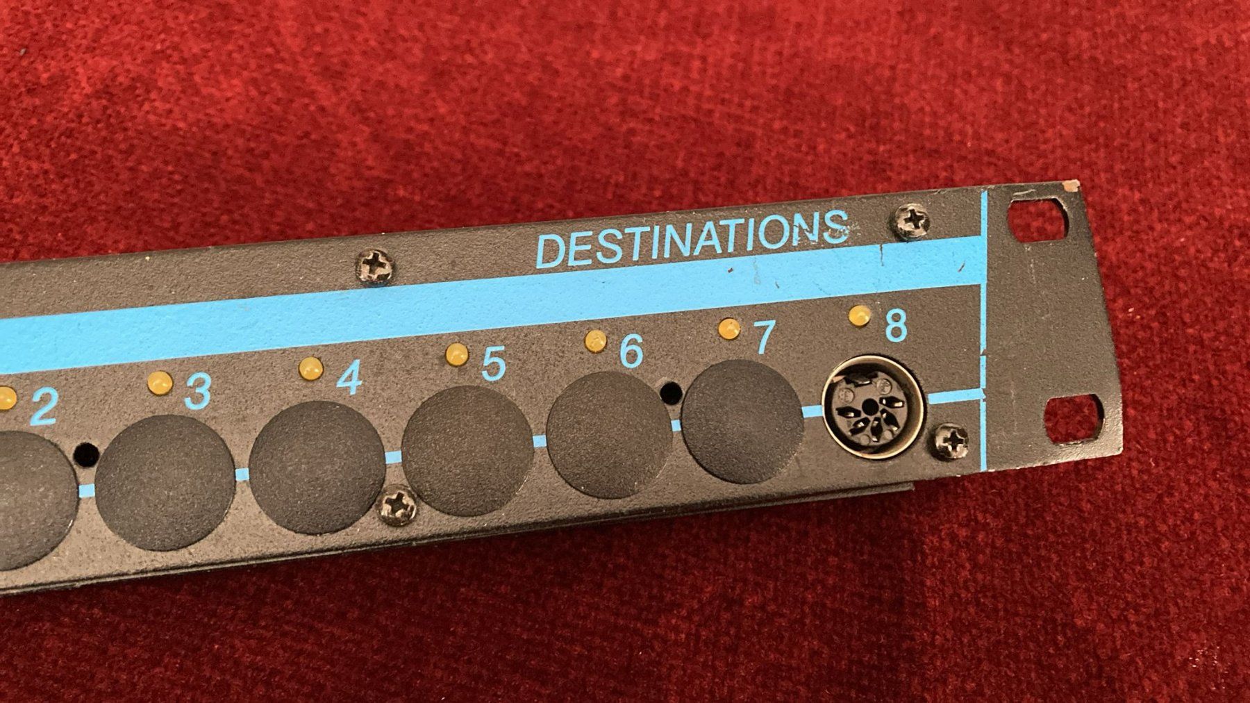 Strumenti musicali: Interface Friend-Chip SM'X 8.8 MIDI Patch Bay – Usato da Dietikon venduto da Rima57 3