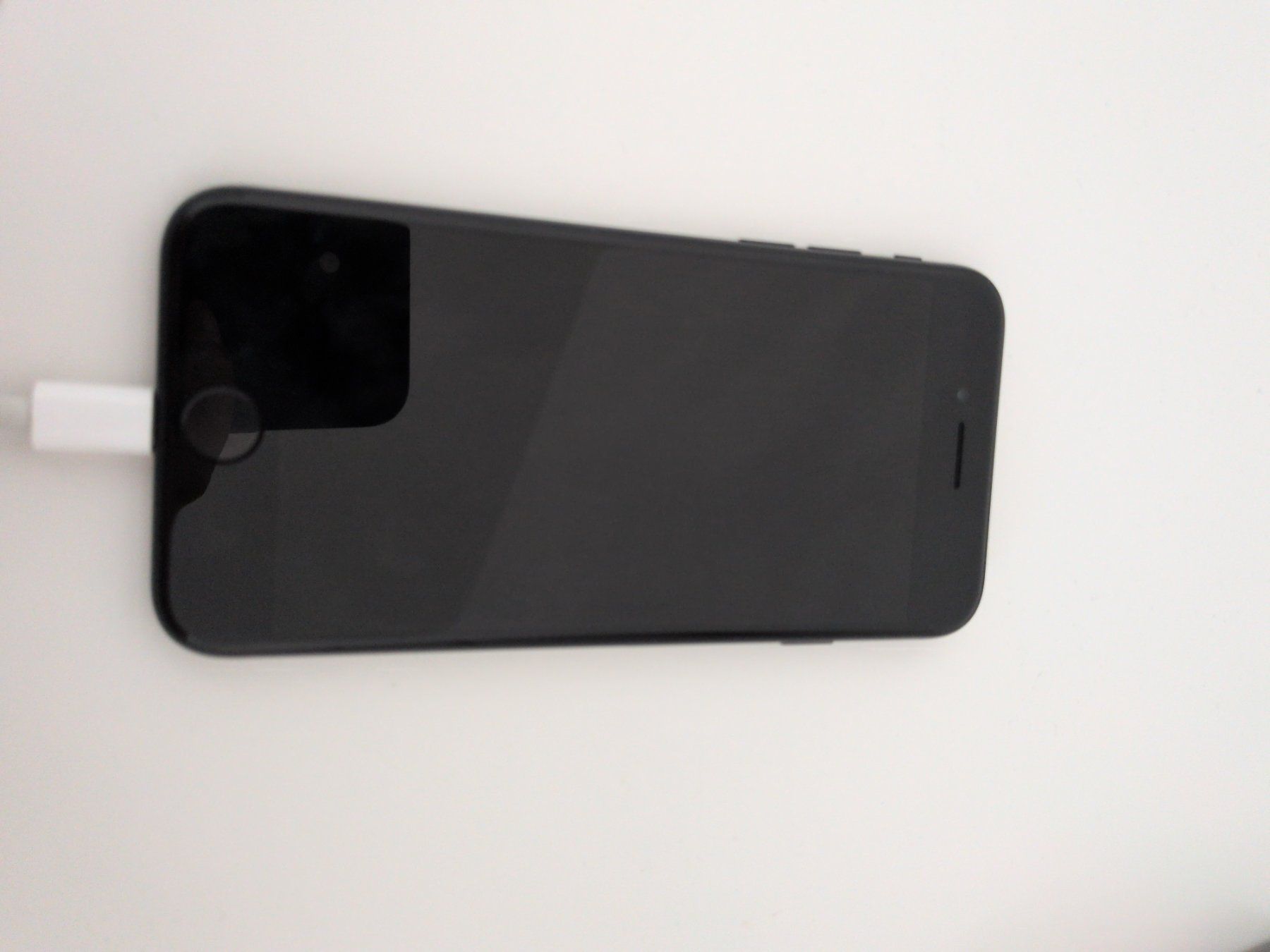 Apple Telefoni cellulari / Smartphones: IPHONE SE 2022 – Nuovo (secondo la descrizione) da St. Margrethen SG venduto da ade_vx7g 2
