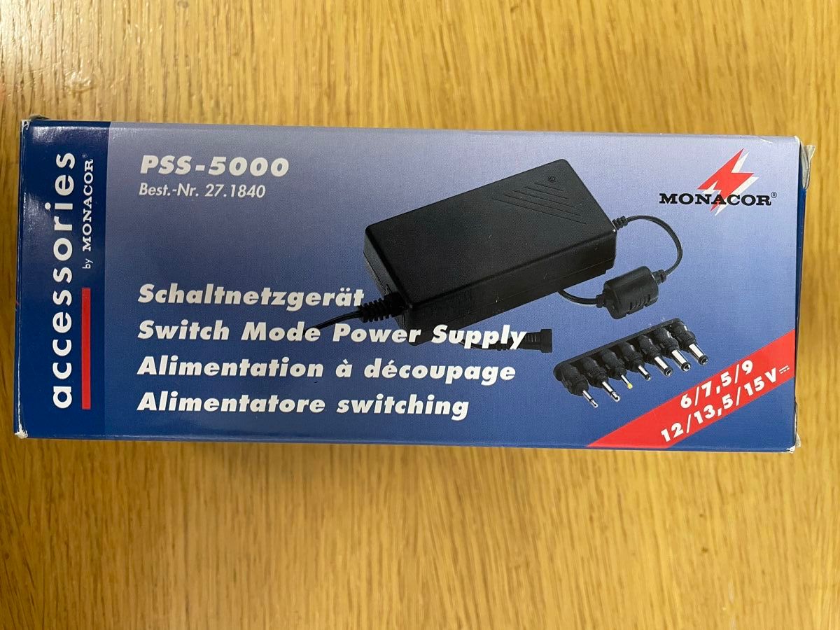Caricabatterie: Schaltnetzgerät / Switch Mode Power Supply – Nuovo e nell'imballaggio originale da Zürich venduto da Sunsport