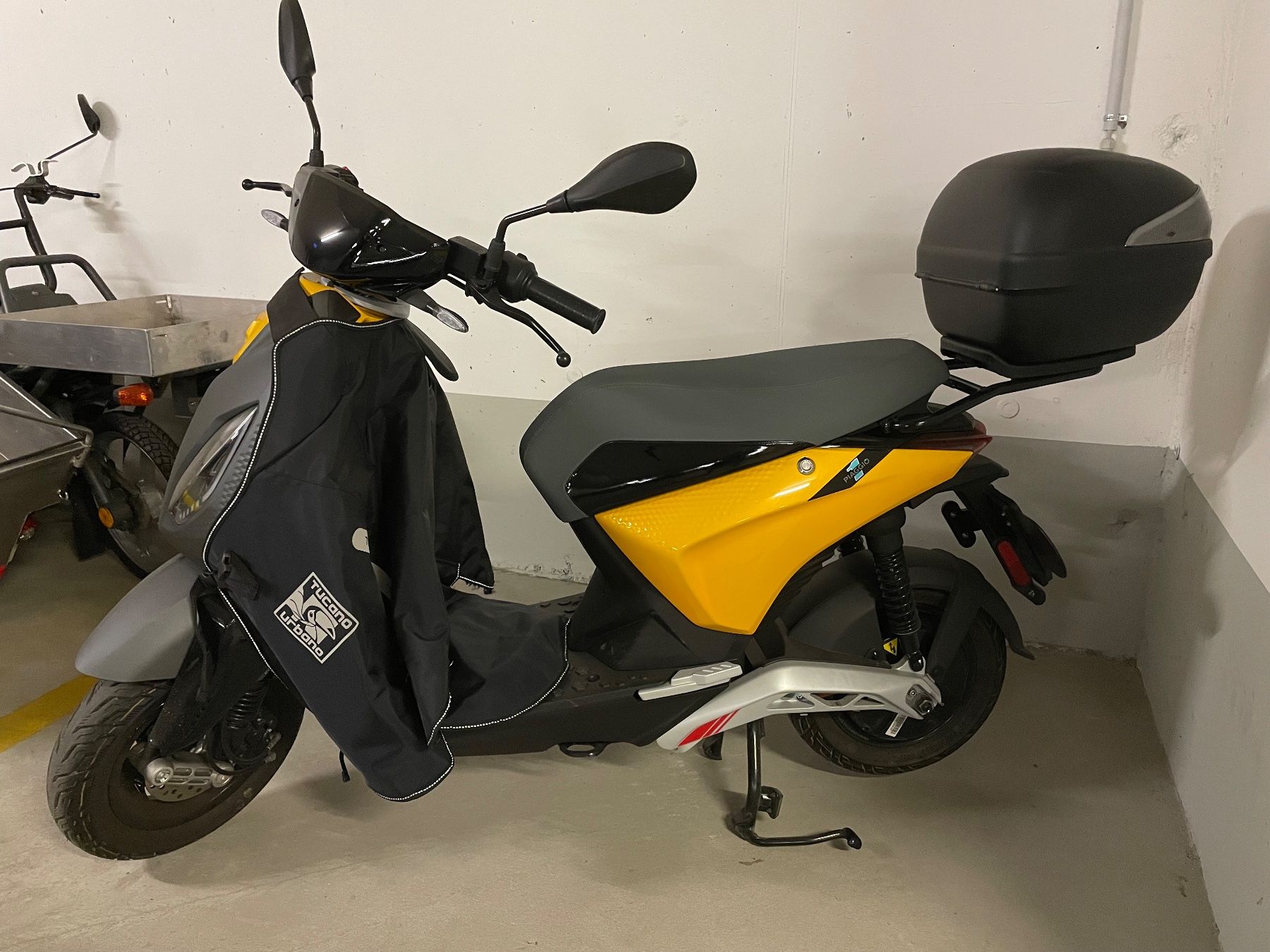 Piaggio Scooter: E-Roller Piaggio 1 Active 60km/h – Usato da fehraltorf venduto da schieran