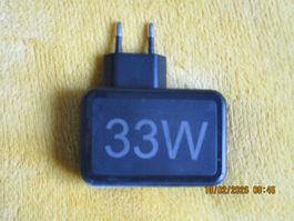33 WATT-LADEGERÄT UND NETZGERÄT
