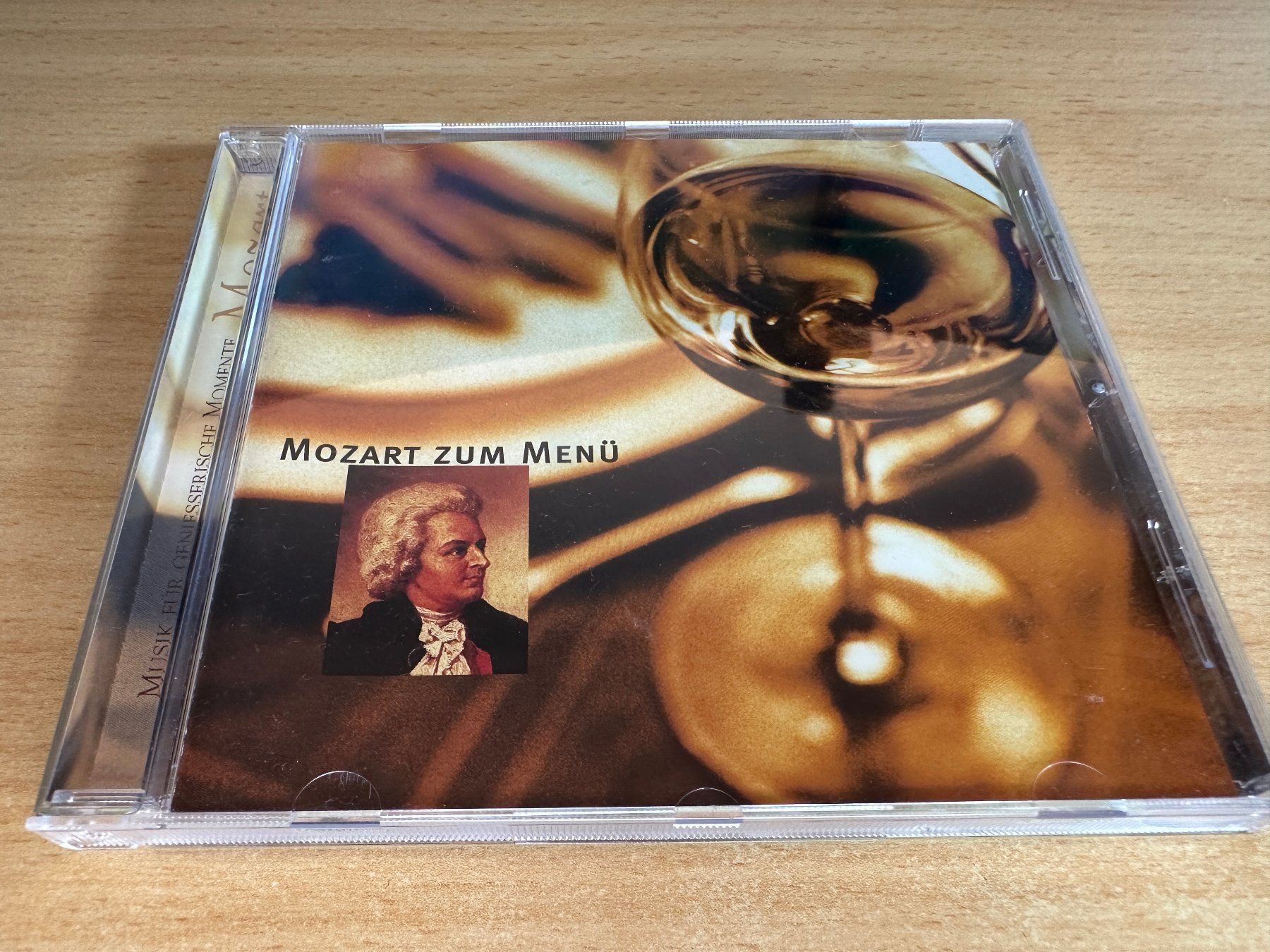 CD: Various - Mozart zum Menü – Usato da Rikon im Tösstal venduto da Alpenmutz