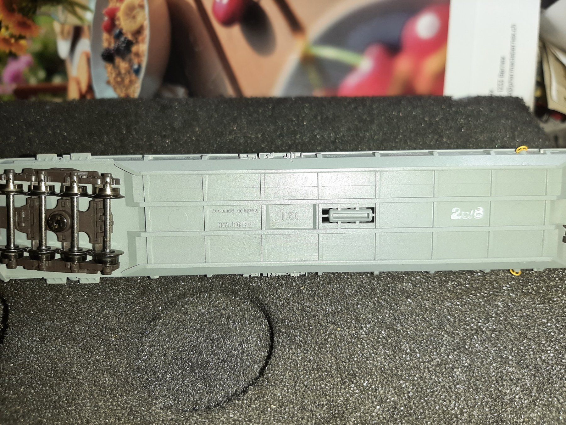 Fleischmann Modelleisenbahnen: FLEISCHMAN 2X 3211 AVEC CAMION – Gebraucht aus Avully von RIVALIS 3