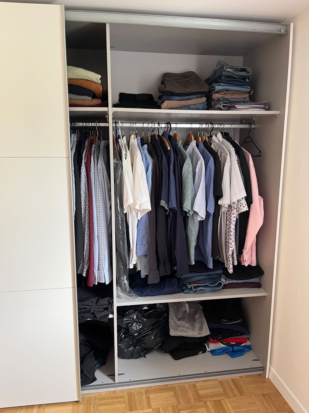 Armoires: Kleiderschrank – D'occasion à Unteriberg par tanjaa008 2