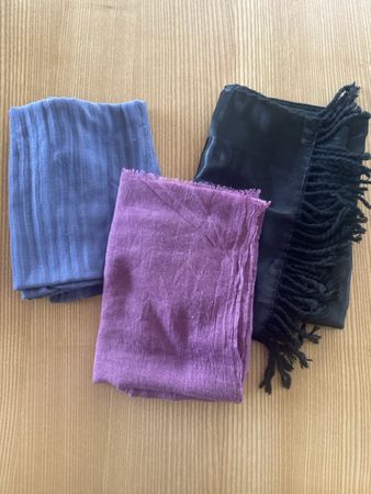 drei Schals uni