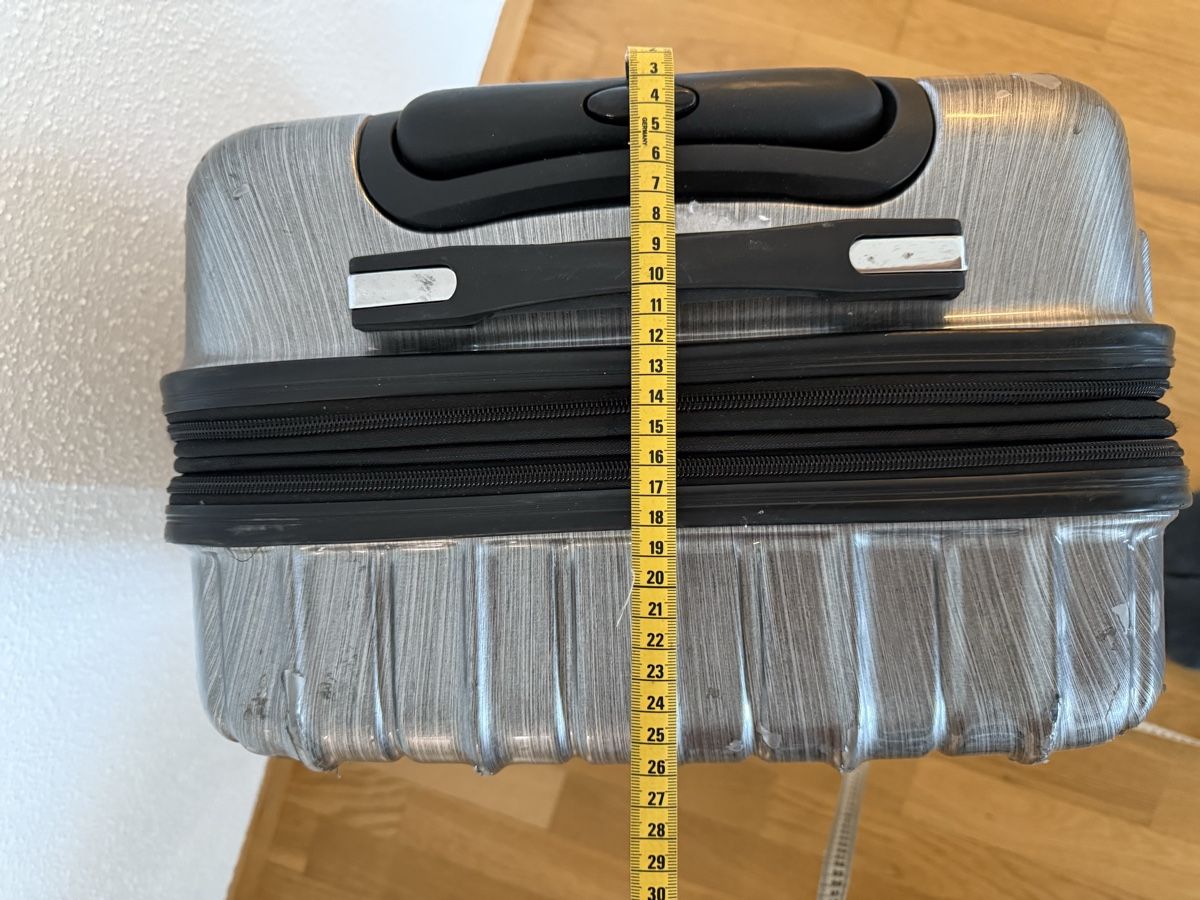 Reisekoffer: Reisekoffer Grösse S Grau ausdehnbar – Gebraucht aus Zug von MC2CC 3