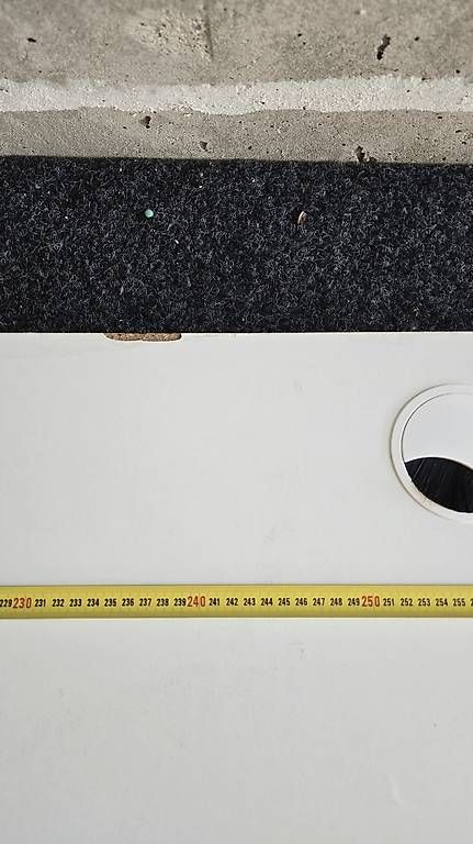 Piatti di portata: Küchen Arbeitsplatte weiss 326x80x4cm – Usato da Siegershausen venduto da jen_rx7s 1