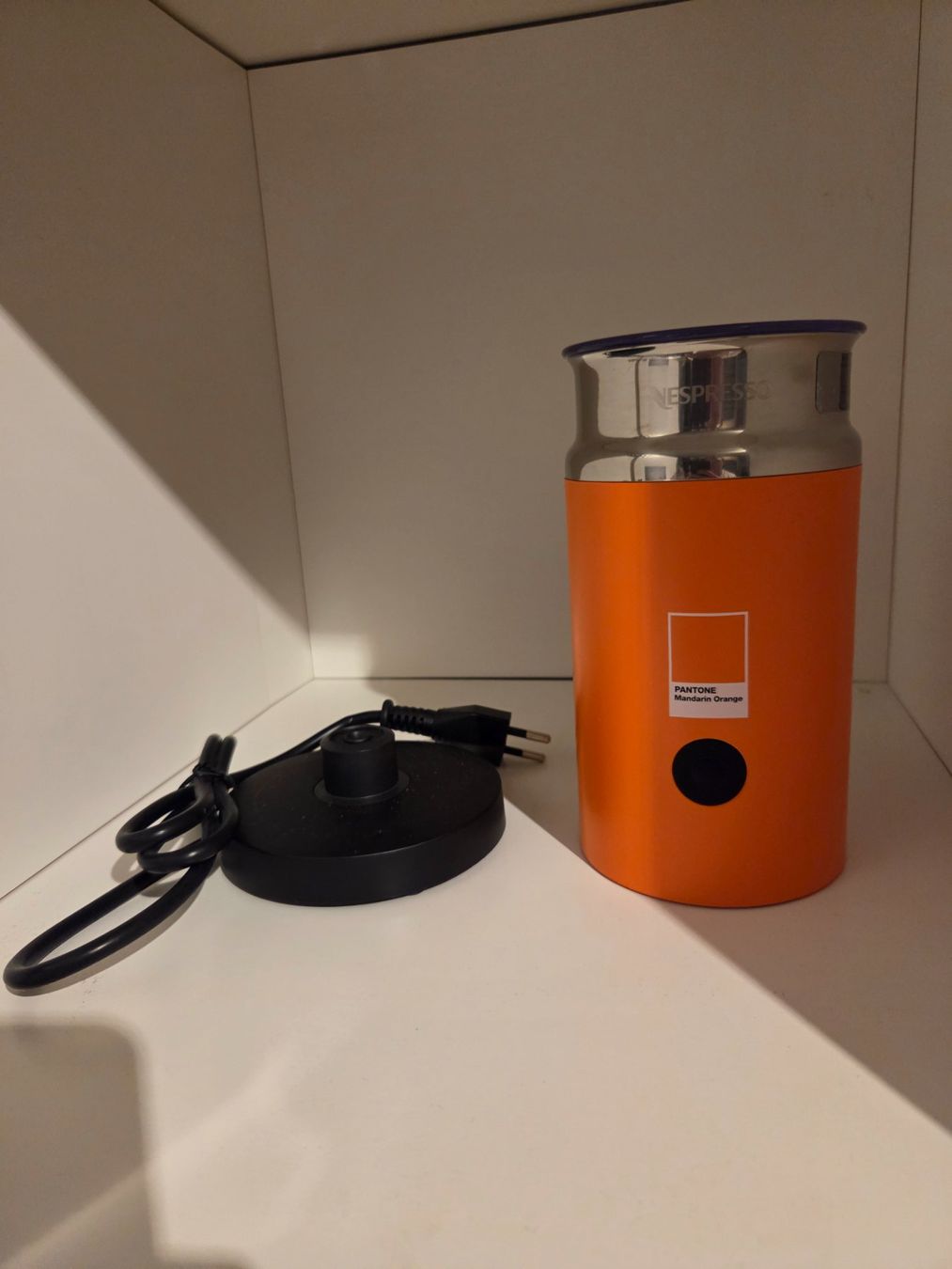 Elettrodomestici da cucina: Nespresso Milchschäumer Orange – Nuovo (secondo la descrizione) da Uznach venduto da dom_2hyx 1