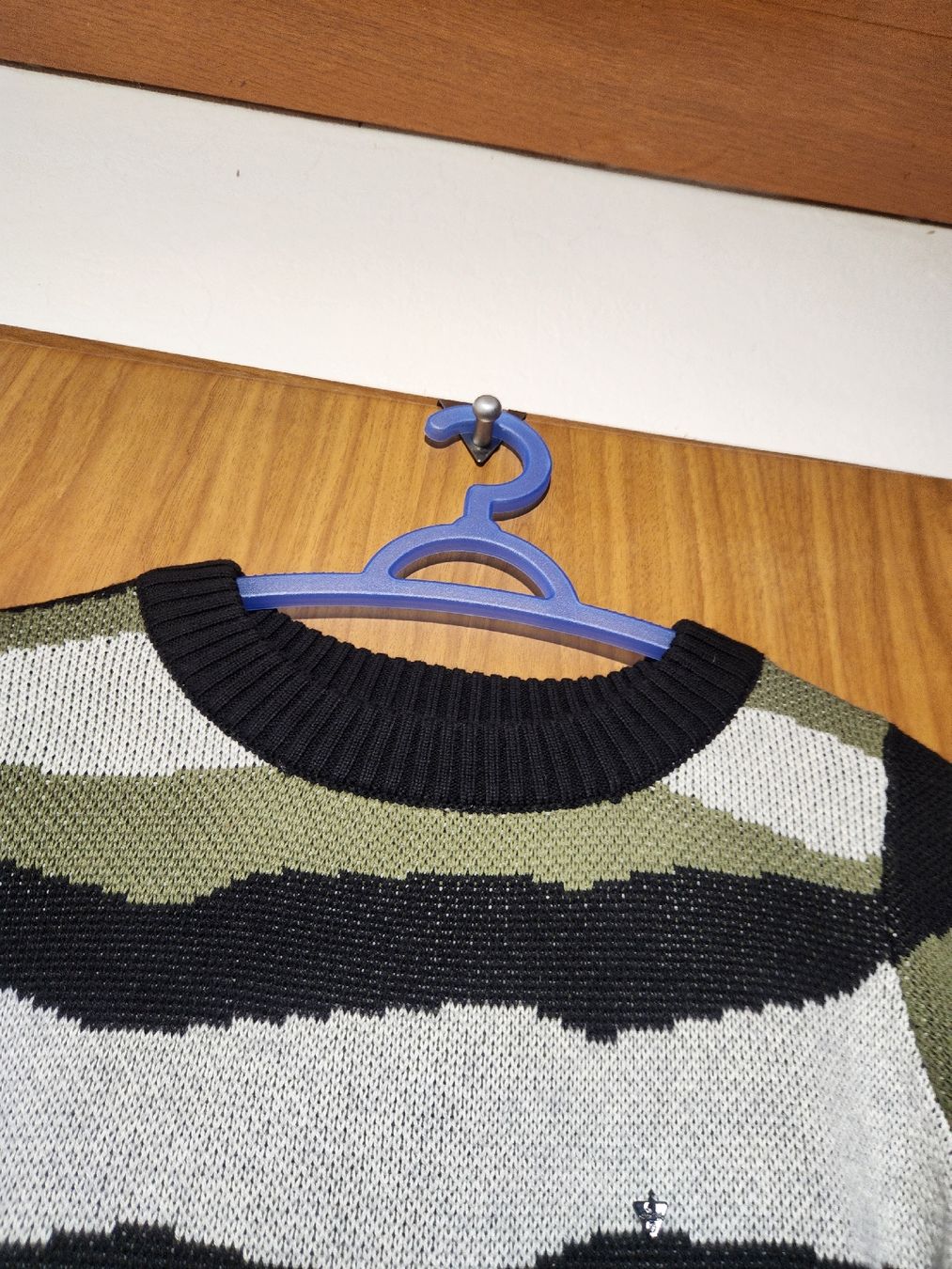 Guess Maglioni & Felpe: Pull Guess rayé vert noir blanc taille XS /S – Usato da Niedergösgen venduto da Eva2410 3
