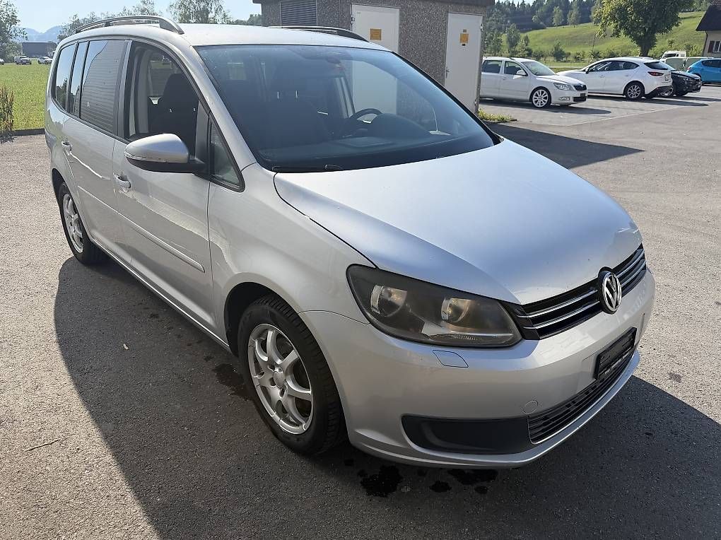 Automobili: VW Touran 1.6 TDI DSG – Usato da Luzern venduto da red_bull2 1