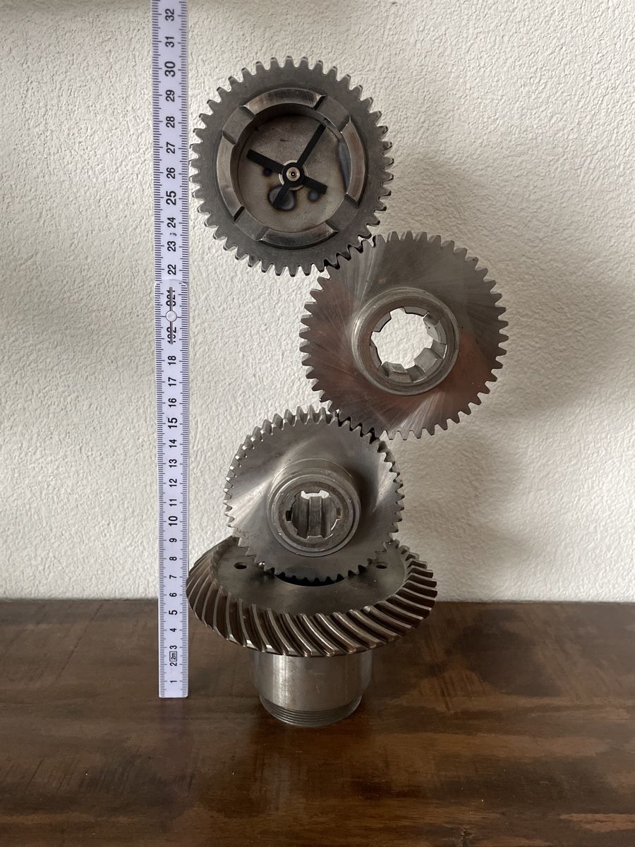 Orologi da terra & Orologi da parete: Horloge originale faite à la main - Design industriel – Usato da Dombresson venduto da Bru-Way.WE.co 3