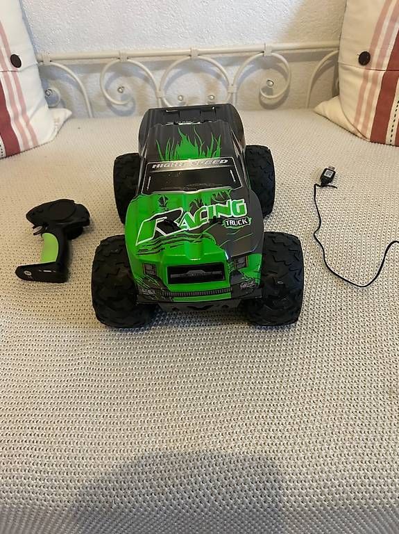 Modellismo RC: Voiture télécommandée  – Usato da Les Marécottes venduto da crocodile5