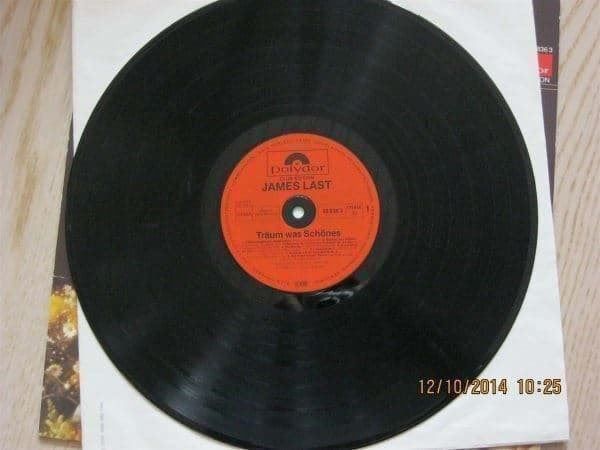 Dischi in vinile: James Last Classics Träum was Schönes Vinyl – Usato da Affoltern am Albis venduto da Andrezc 2
