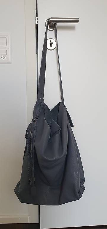 Borse da donna: Graue Ledertasche der Marke Biancalancia – Usato da Zürich venduto da zuHause75 2