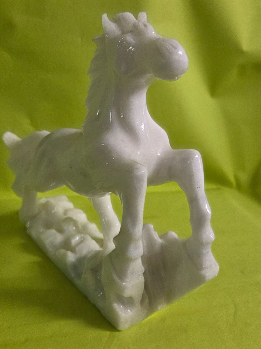 Sculture & Statue: Pferd 30cm aus Marmor – Nuovo (secondo la descrizione) da Roggliswil venduto da Mabelco 2