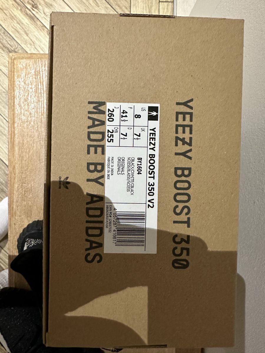 Adidas Herrenschuhe: Adidas Yeezy Boost 350 V2 Oreo – Neu (gemäss Beschreibung) aus Domdidier von Snitram17 2