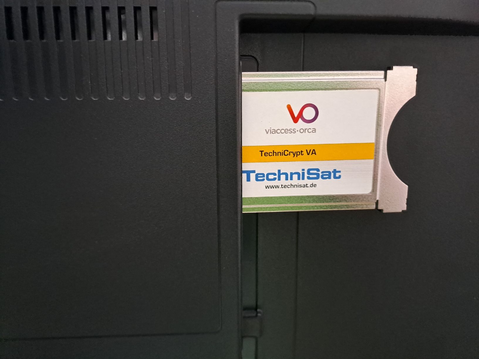 Televisori: Durabase LE40U300X3CW Fernseher – Usato da Schötz venduto da Alesig71 5