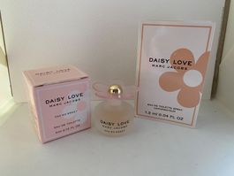 Miniatures Daisy Love de Marc Jacobs