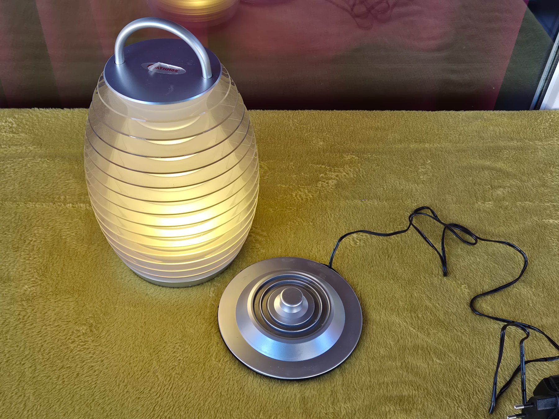 Mathmos Lampen: Mathmos Bump Lantern Colour Changing Rechargeable – Gebraucht aus Monthey von McAuthor