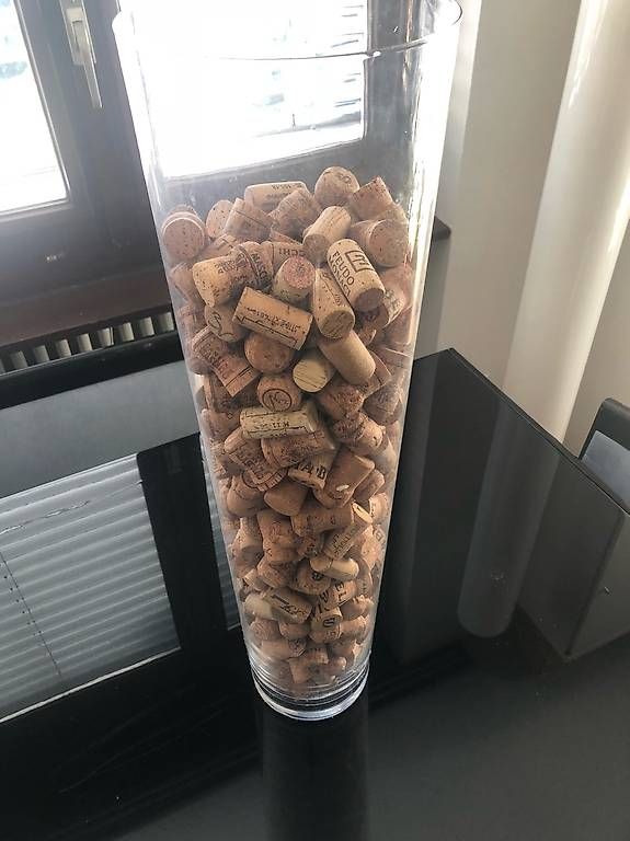 Tire-bouchons & Bouchons: Vaso con tappi  – D'occasion à Morbio Inferiore par dmi_2xll