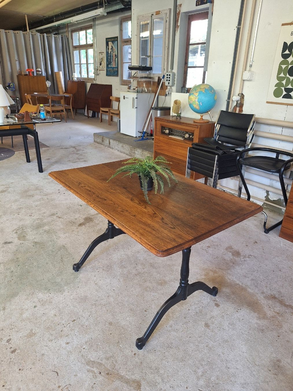 Tische: Bistrotisch aus Eiche, Vintage – Gebraucht aus Urtenen-Schönbühl von Atelier21_bern