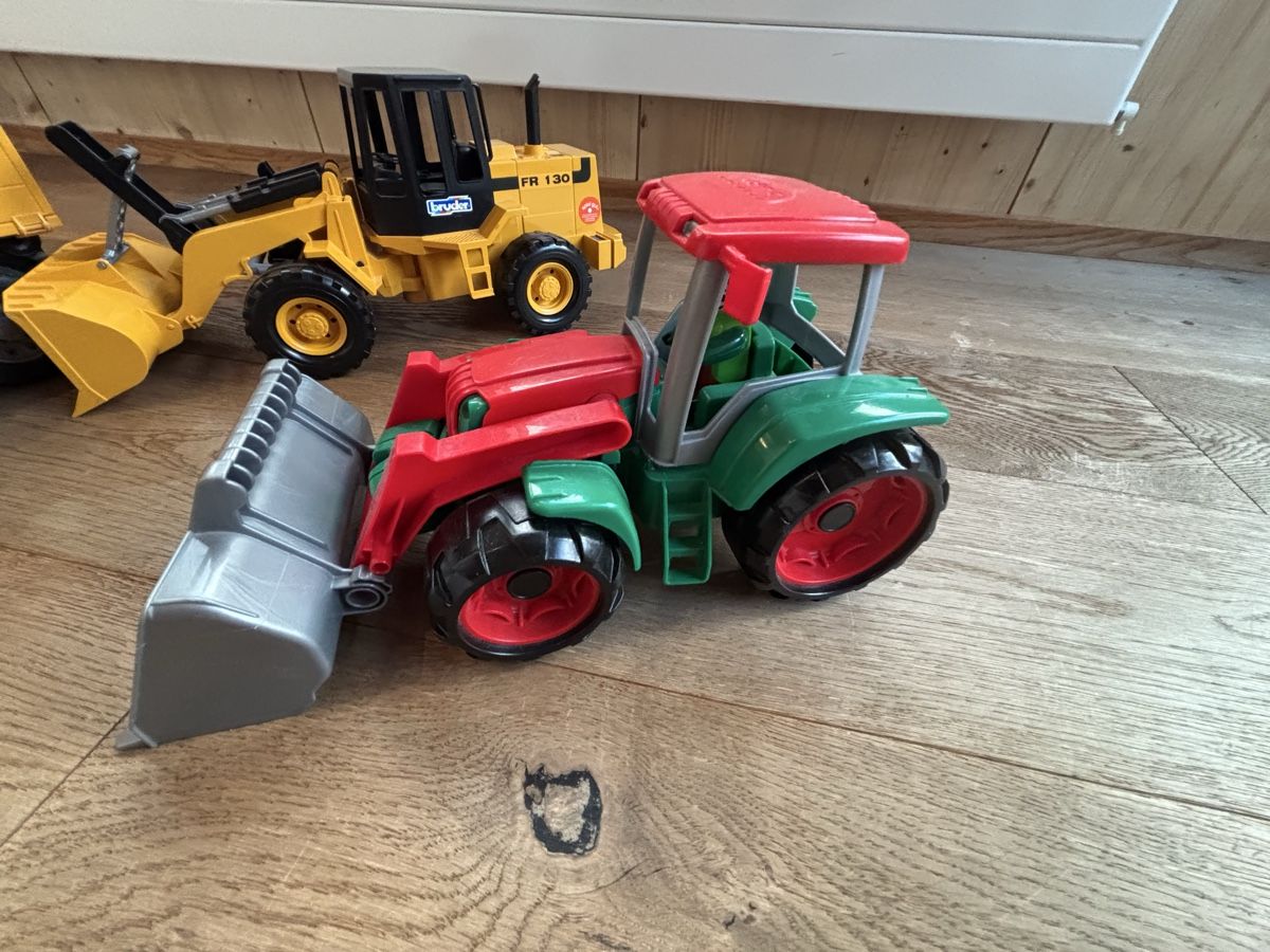 Spielzeuge:  Baufahrzeuge Set 4 Teilig  – Gebraucht aus Schlierbach von Maxpower77 2