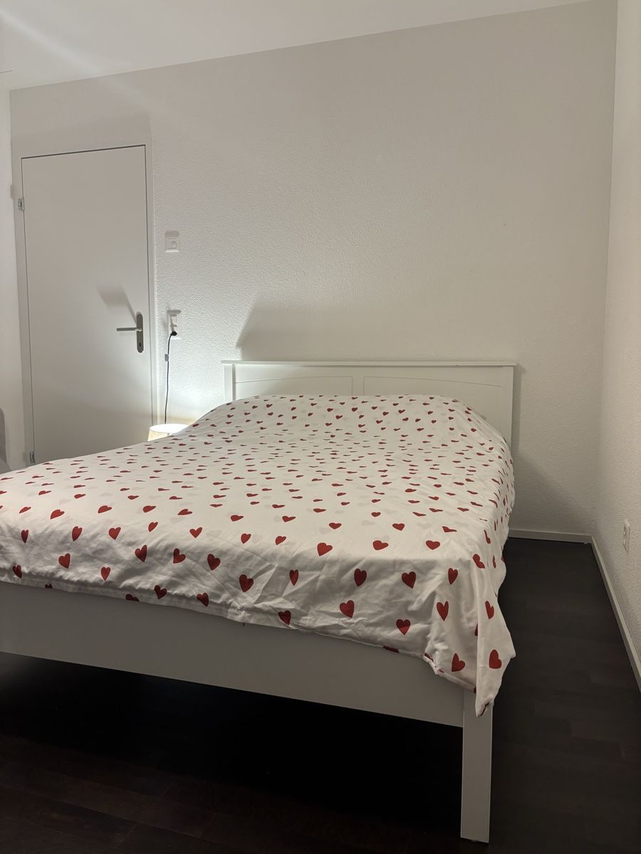 Letti: Ich verkaufe ein fast unbenutztes Bett. – Usato da Dietikon venduto da mar_68vj 1