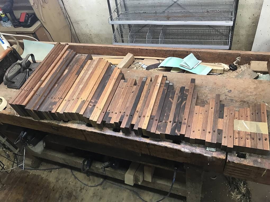 Articoli in legno: Palissandro d'India – Usato da novaggio venduto da cam_5stl