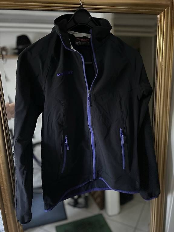 Giacche: Mammut Funktionsjacke – Usato da Basel venduto da rit_l8k7 2