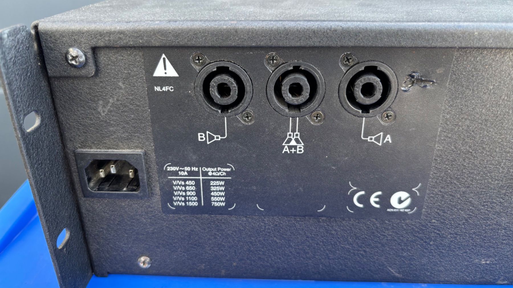 Amplificatori: Crest Audio V450 Endstufe – Usato da Büren an der Aare venduto da Inferno74 4