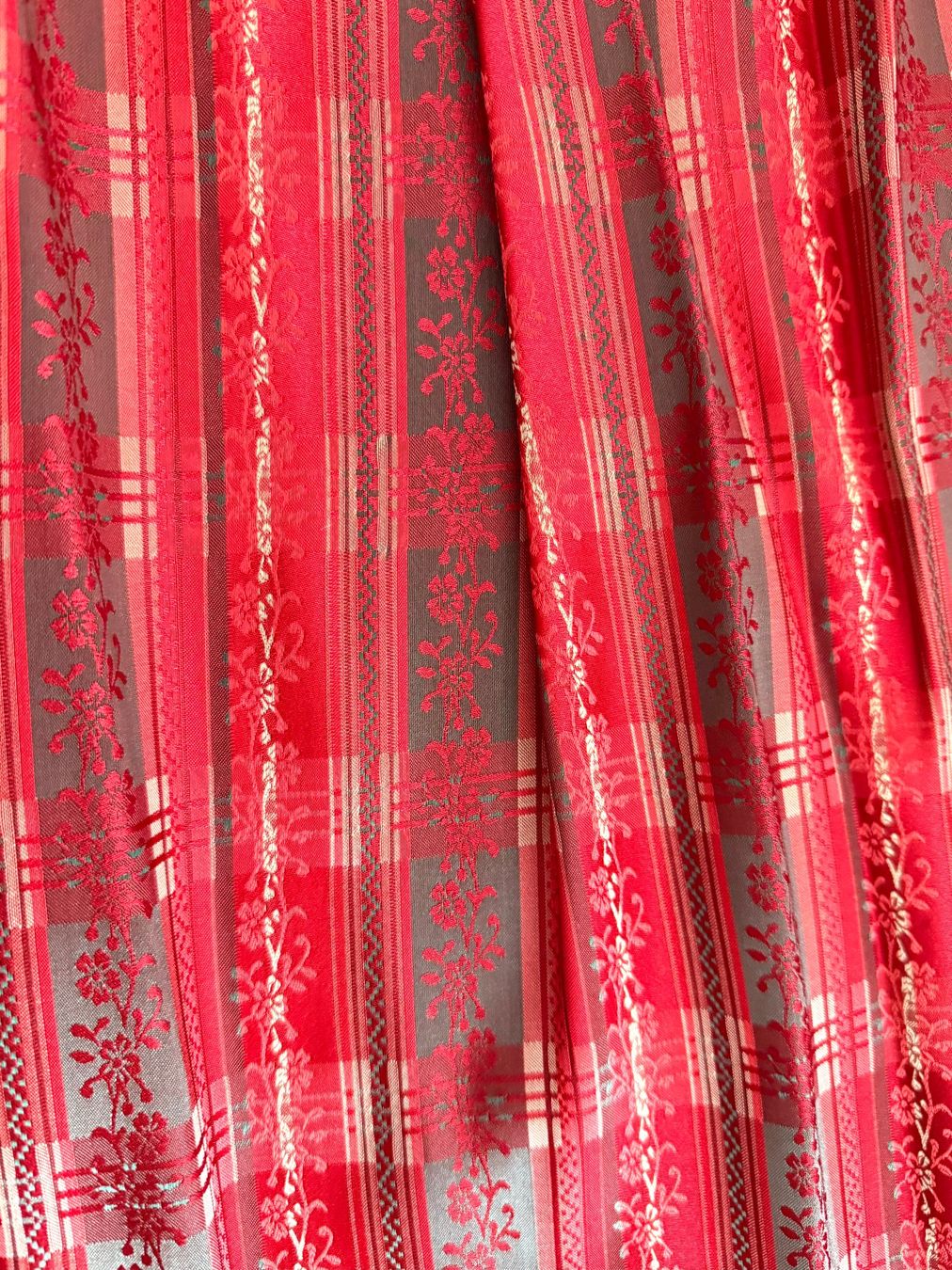 Vestiti: Dirndl & 3 Blusen & 3 Schürzen – Nuovo (secondo la descrizione) da Frauenkappelen venduto da HDPerle 3