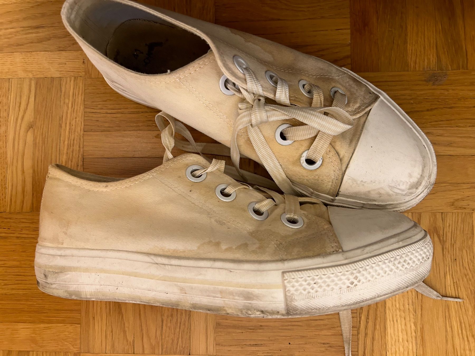 C&A Scarpe da donna: Sneakers Damen beige Grösse 41 gebraucht – Usato da Zürich venduto da 11Orchidee30 1