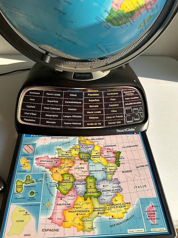 Altro in Decorazioni & Accessori: Globe interactif SmartGlobe Oregon Scientific educatif avec – Usato da Genève venduto da dre_gk92 1