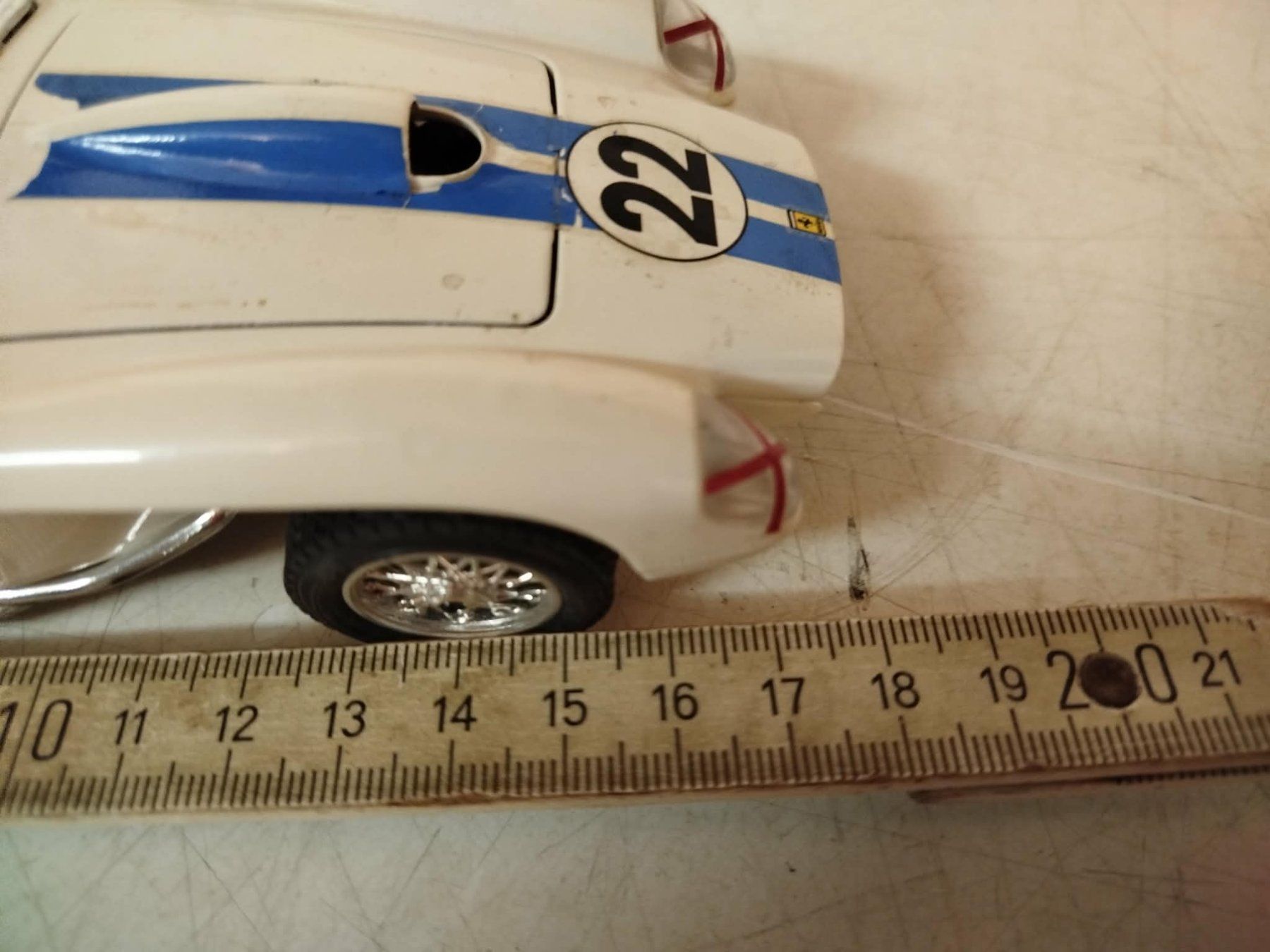 Ferrari Modellini d'auto: Ferrari 250TR Burago – Usato da La Chaux-de-Fonds venduto da Emmaus2300CDF 7