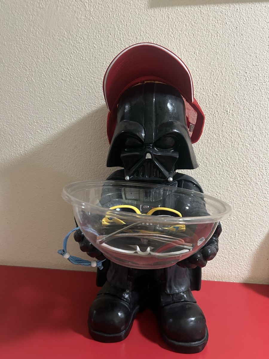 Star Wars Statuette: Darth Vader Figur mit Schale Star Wars Deko Objekt – Nuovo (secondo la descrizione) da Willisau venduto da Geissbock11 6