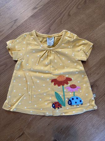 Frugi Baby T-Shirt, Gr. 62/68, Blumen-Applikation