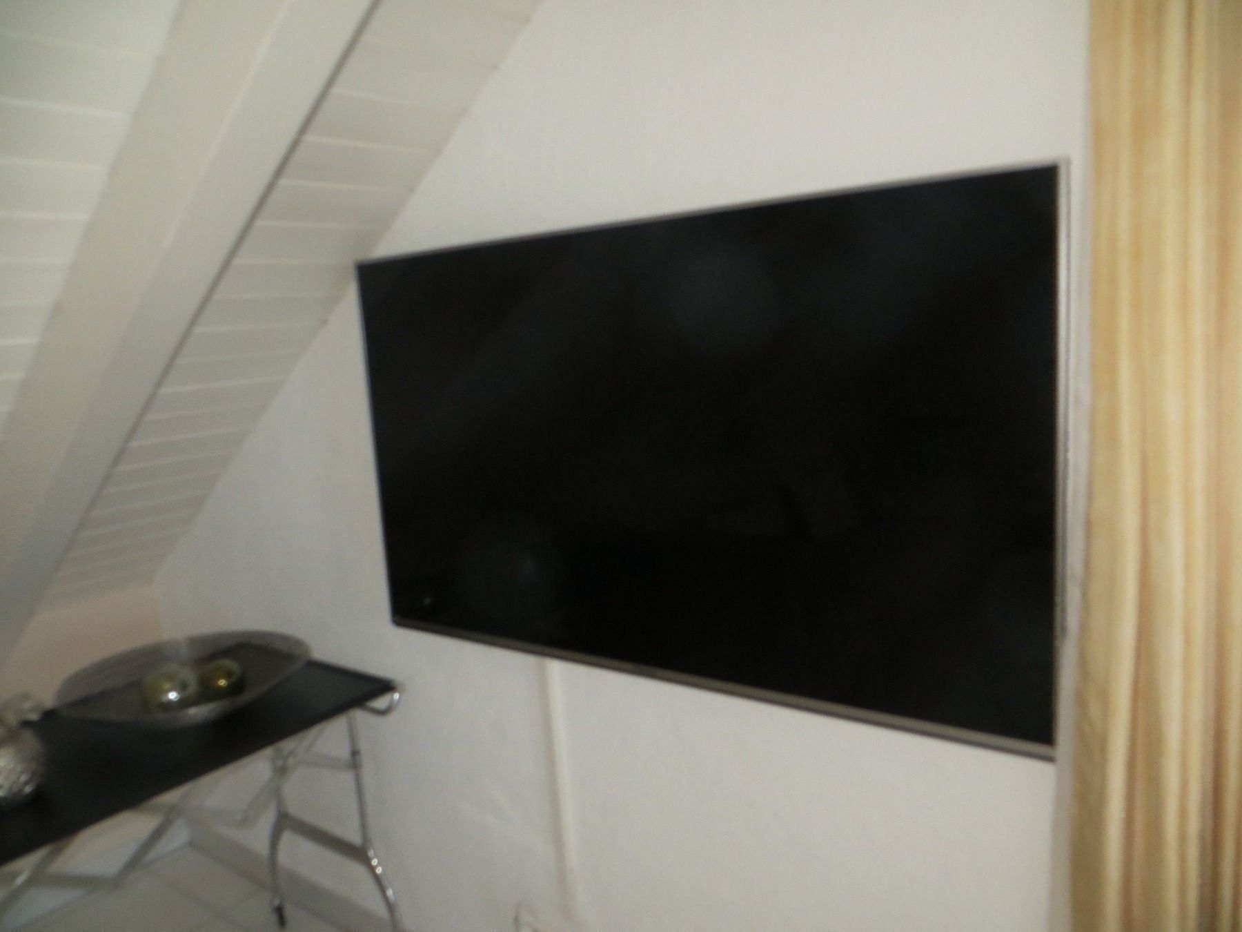 Panasonic Televisori: 4K Panasonic TX-50 DXW 734 – Difettoso da Goldach venduto da Top-Shops 1