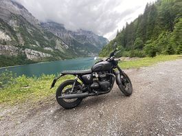 Triumph Bonneville T120 Ace Edition  nur 3.000 km
