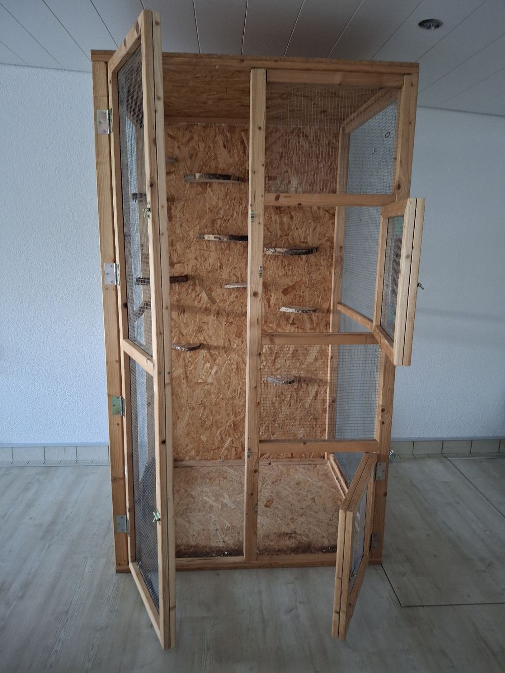 Cages, transport & sécurité: grosse Voliere – D'occasion à Pfaffnau par KN1988 2