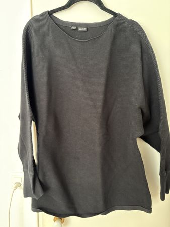 Pulli schwarz, Bodyflirt, L