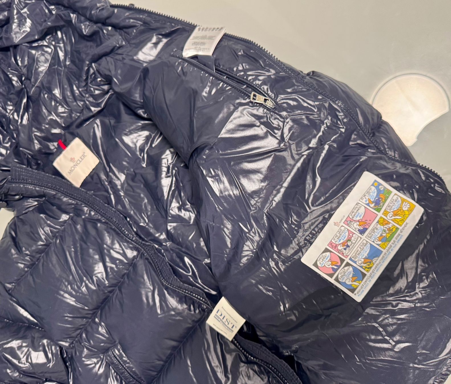 Moncler Jacken: VENDO GIACCA MONCLER "ECRINS" – Gebraucht aus Agno von Kim_B. 2