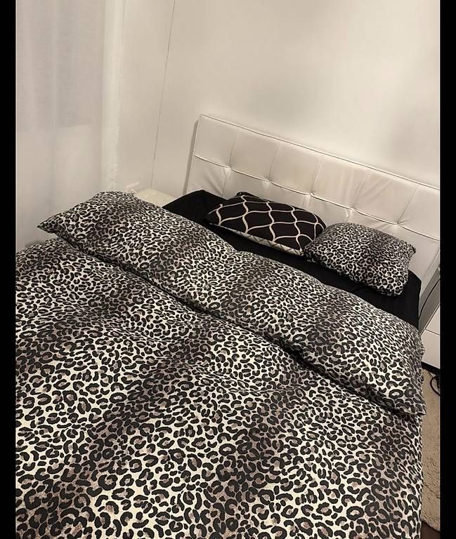 Letti: Bett weiss inkl. neuer Matratze – Usato da Cham venduto da VStore 1