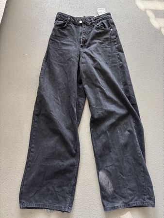 Zara jean noir ample, taille 32, look décontracté d'été!