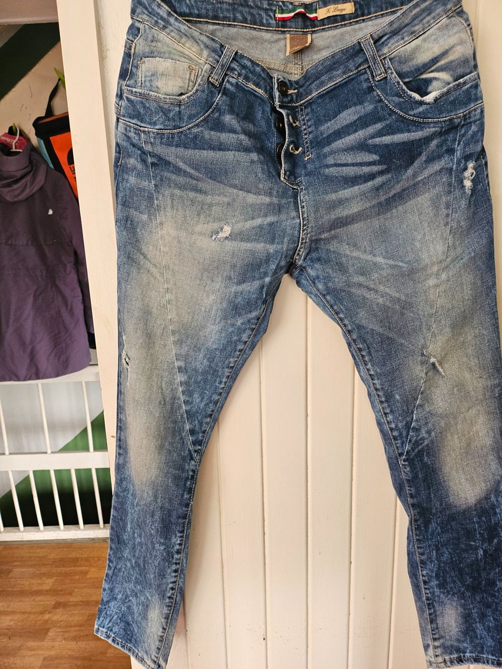 Please Jeans Jeans: Please Jeans # destoyed Chic – Usato da Triesen venduto da Teddyeddy 1