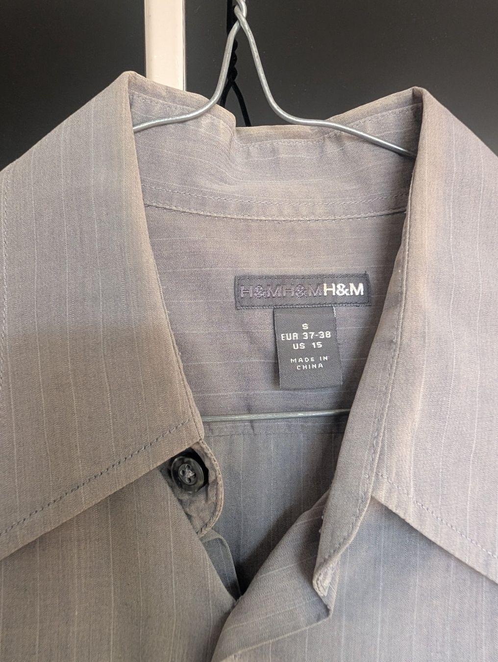 H&M Hemden: H&M Langarmhemd Hellgrau/Beige Feingestreift S – Gebraucht aus Basel von ste_nwj8 2